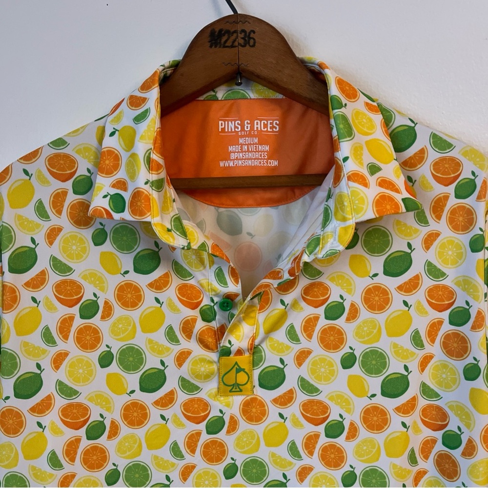 Pins & Aces Bold All Over Print citrus lime lemon Power Golf Polo Shirt Men’s M